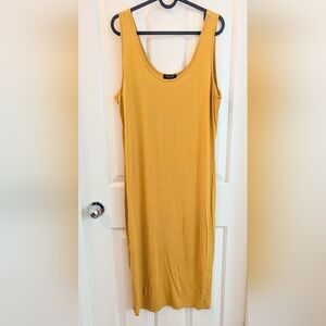 Maxi Dress By Amor - Mustard Color